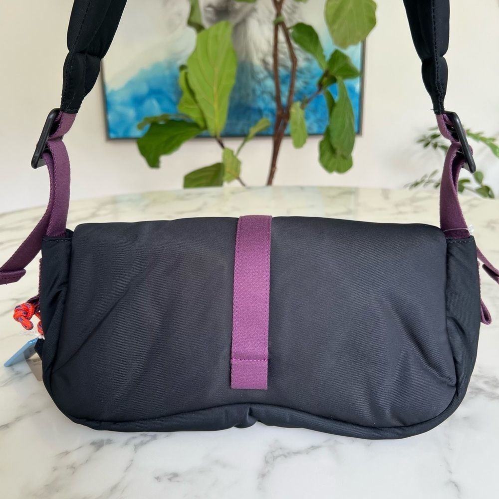 NWT Coach Coachtopia Loop Puffy Wavy Dinky Shoulder Bag CQ859 Black - Picture 8 of 15